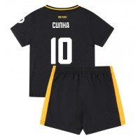 Camisa de Futebol Wolves Matheus Cunha #10 Equipamento Secundário Infantil 2024-25 Manga Curta (+ Calças curtas)